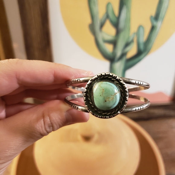Vintage Sterling Silver Turquoise Cuff Bracelet